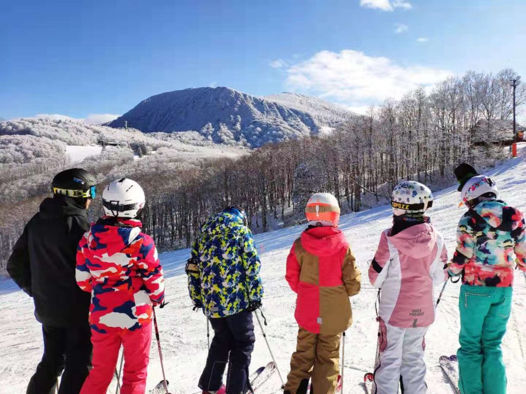 ski trip and lesson japan
